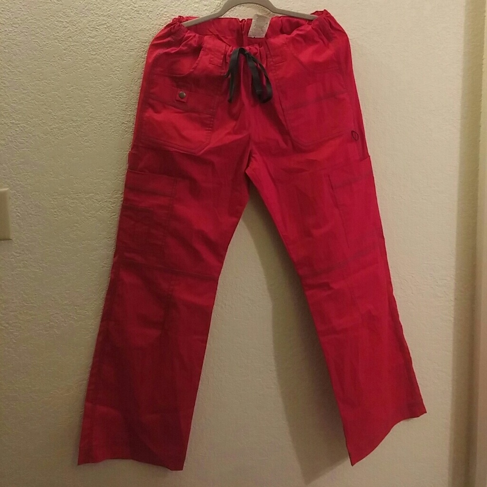 Dickies youtililty cargo scrubs